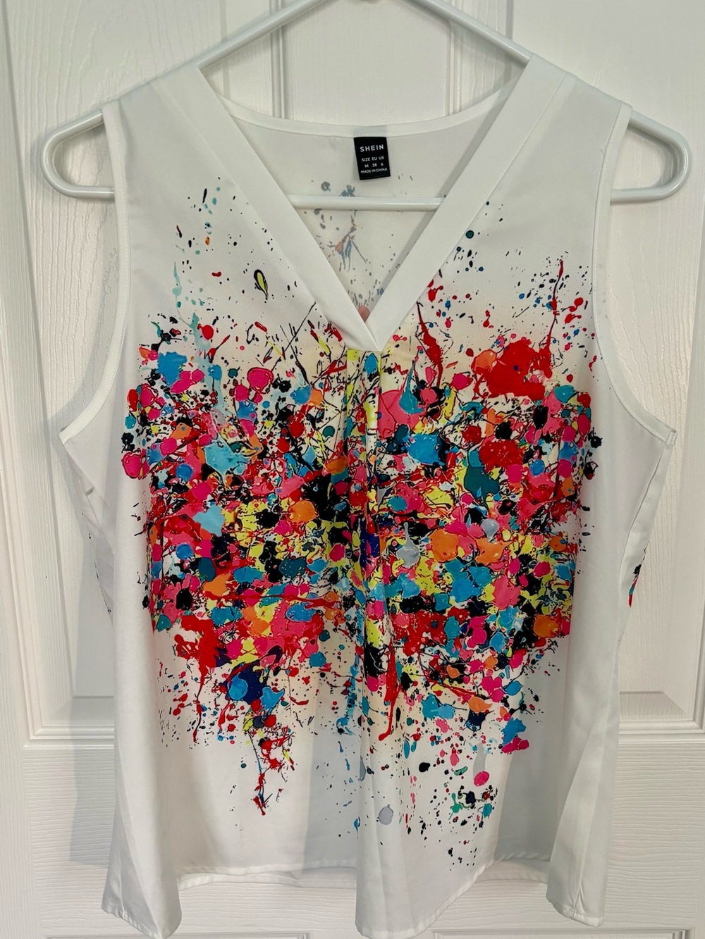 SHEIN White V-Neck Sleeveless Paint-Splash Sleeveless Top